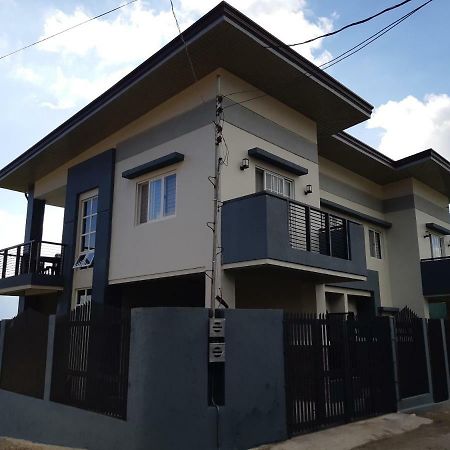 Zya 3BR Hillside Duplex House Baguio City Exterior foto