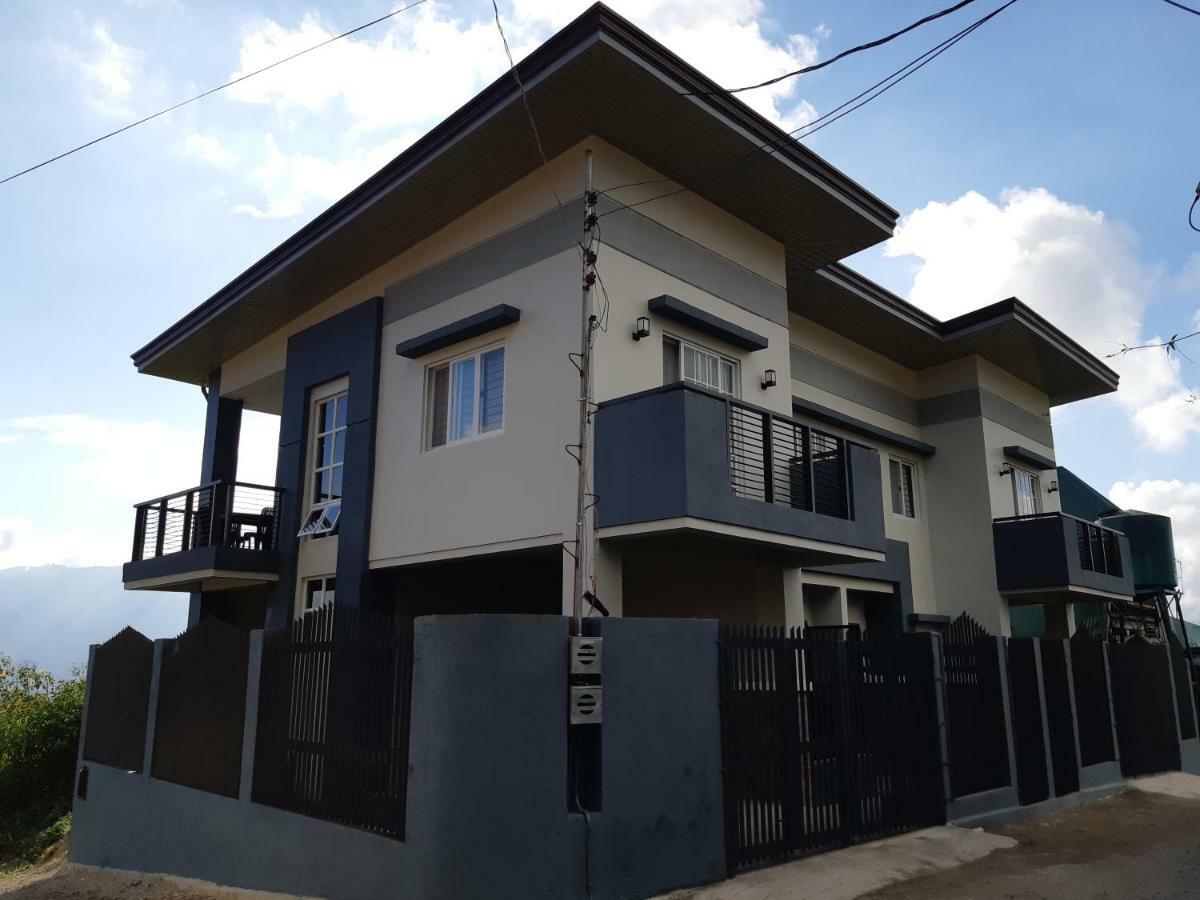 Zya 3BR Hillside Duplex House Baguio City Exterior foto
