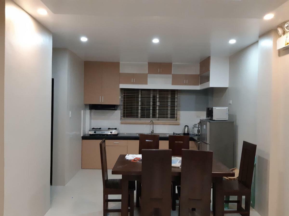 Zya 3BR Hillside Duplex House Baguio City Exterior foto